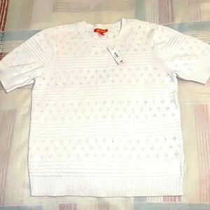 Simple and  beautiful white knitted short sleeves blouse brand new